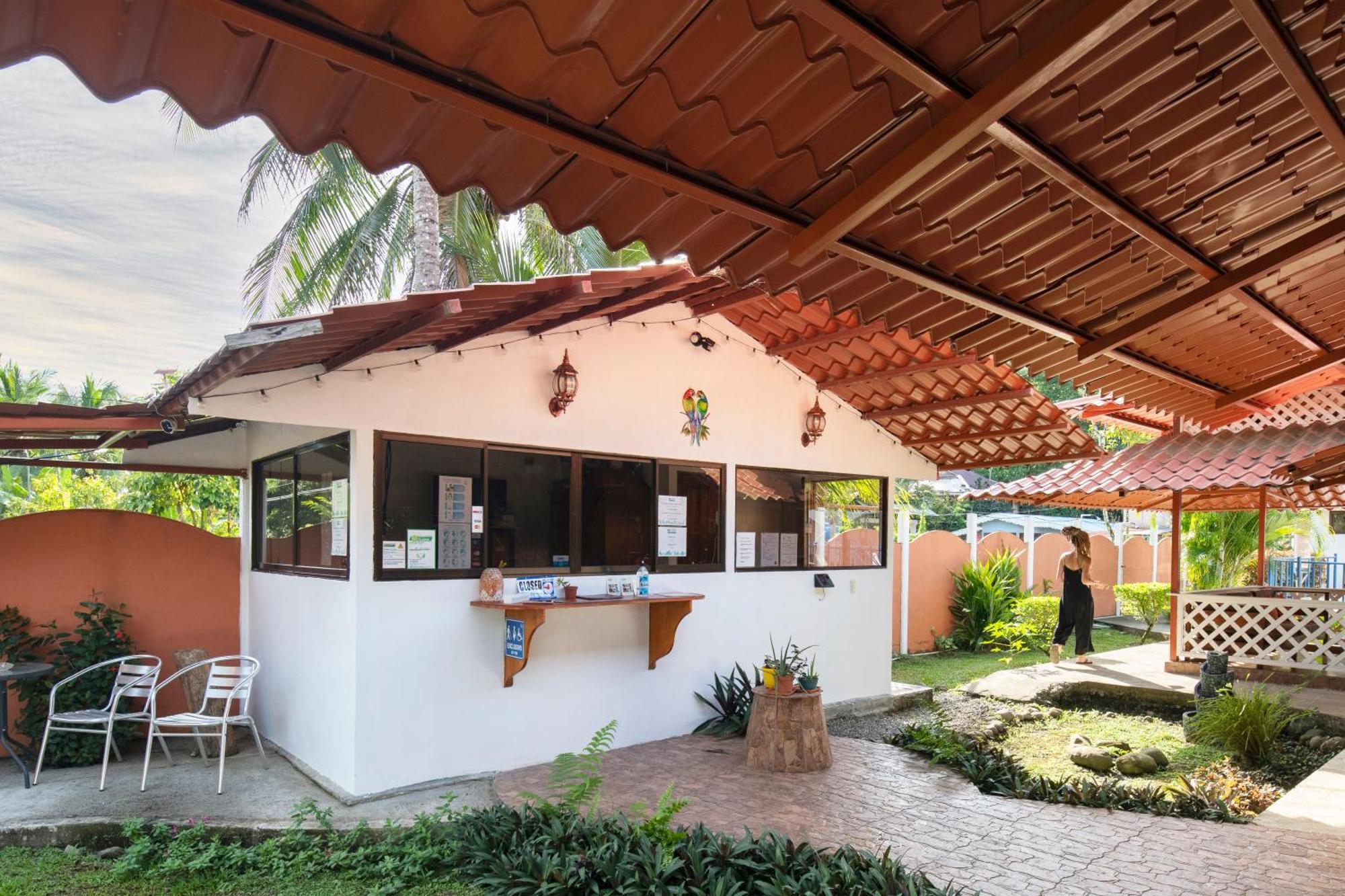 Pangea Lodge Tropical Vibe Home With Shared Pool Мансанільйо Екстер'єр фото