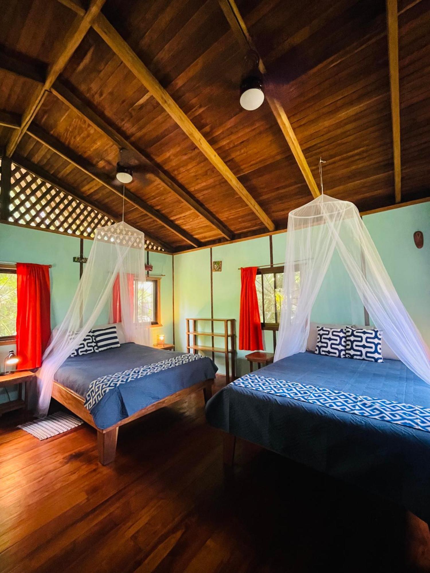 Pangea Lodge Tropical Vibe Home With Shared Pool Мансанільйо Екстер'єр фото