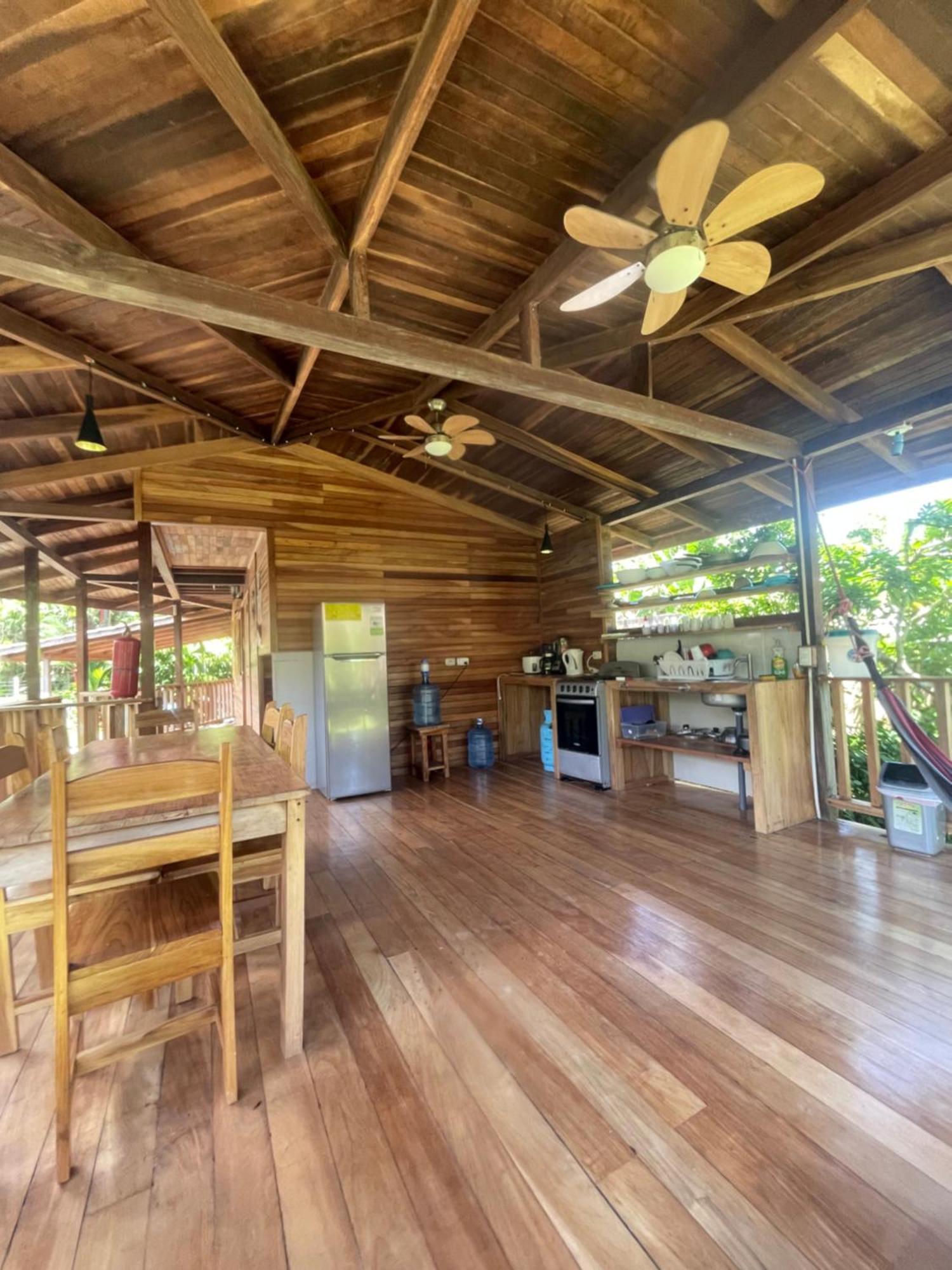 Pangea Lodge Tropical Vibe Home With Shared Pool Мансанільйо Екстер'єр фото